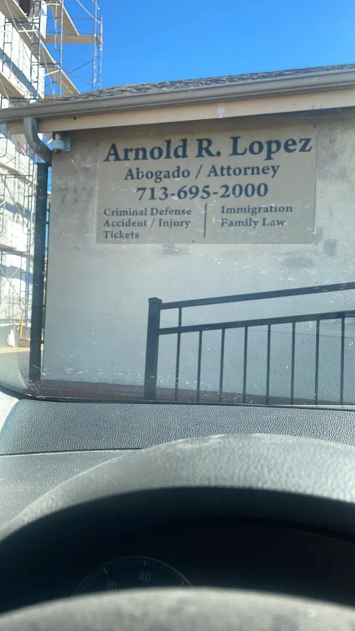 Lopez Arnold 1