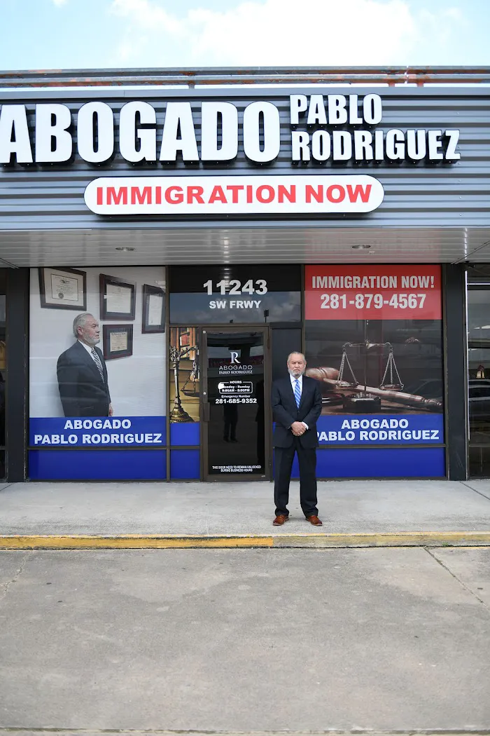 Abogado Pablo Rodriguez - Immigration Now 4