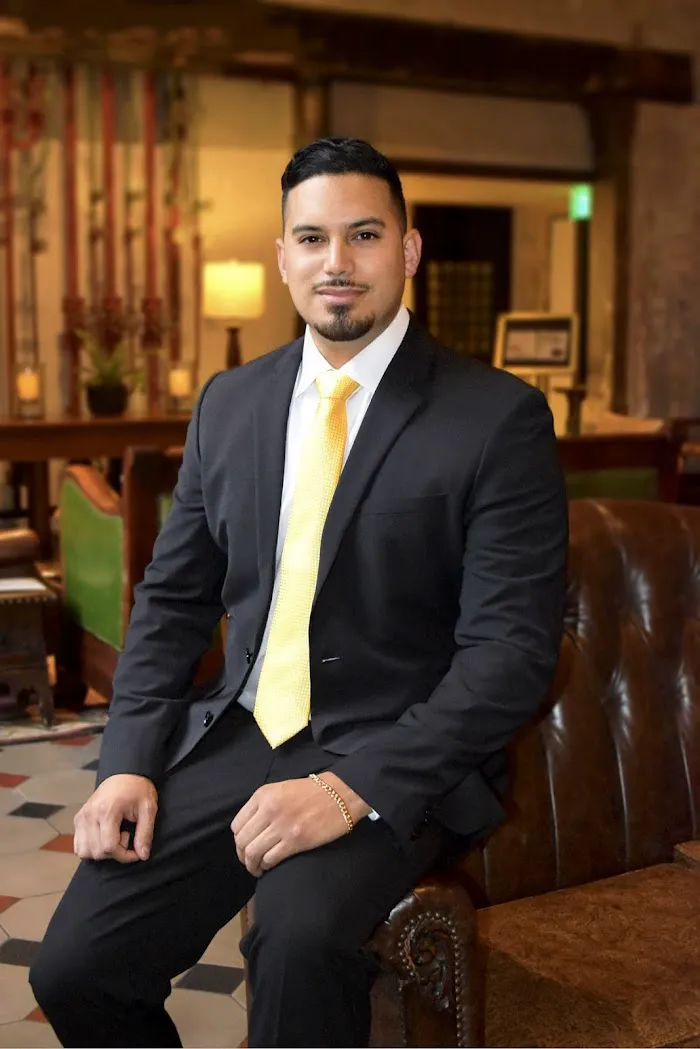 The Law Office of Jonathan Perez, Injury Attorney 3