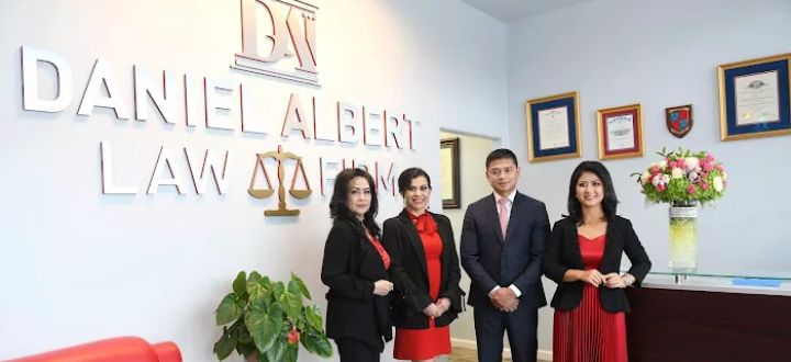 Top Houston Immigration Firm - Daniel Albert Law Firm