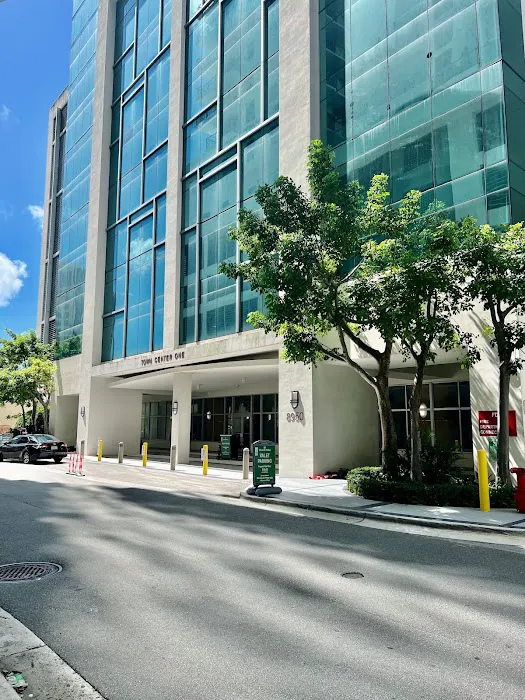 Law Offices of Hans Burgos Picture 3