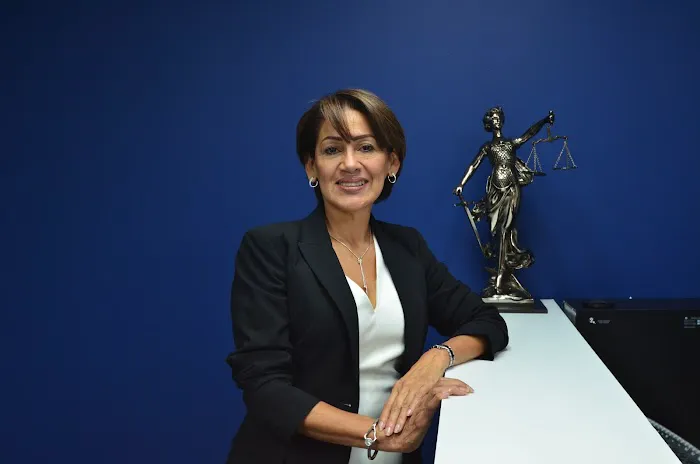 Escobar Law Firm, PLLC - hablamos español! Picture 1