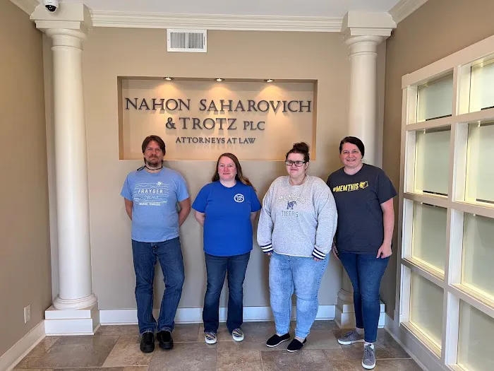 Nahon, Saharovich & Trotz Picture 4