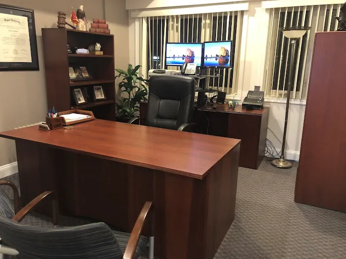 Immigration Law Office of Federico Serrano Picture 3