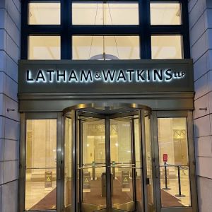 Latham & Watkins LLP