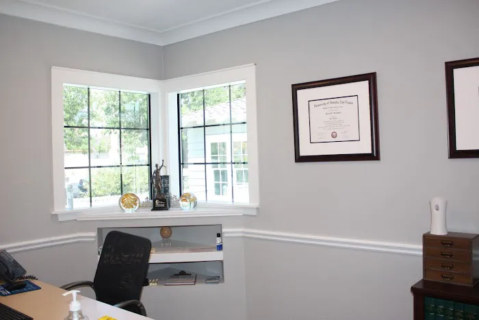 Heshmati & Associates Law Offices Picture 10
