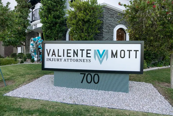 Valiente Mott Injury Attorneys - Las Vegas Office Picture 4
