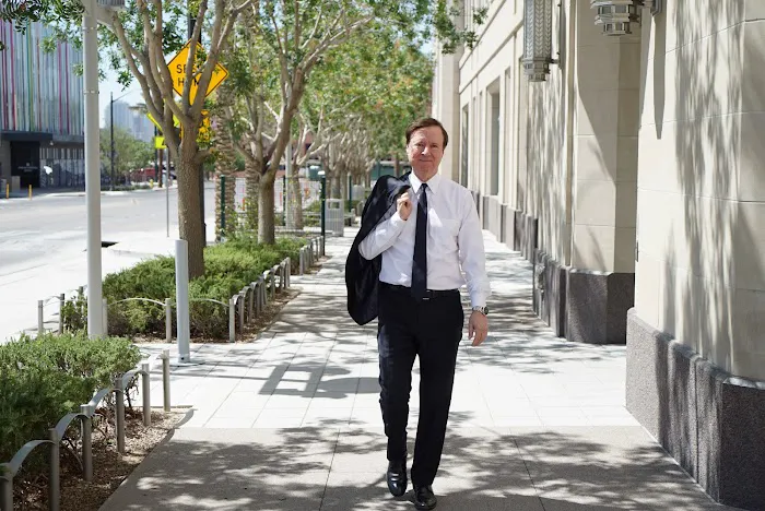 George Bochanis Injury Law Offices Picture 2