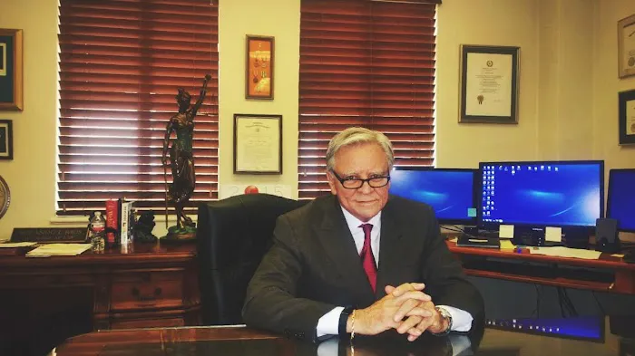 Rolando Rios Law Picture 1