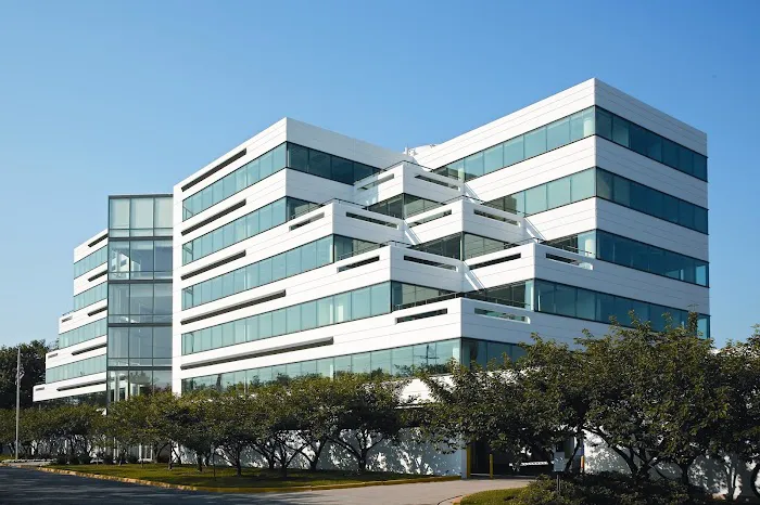 Tucker, Nong & Associates Picture 4