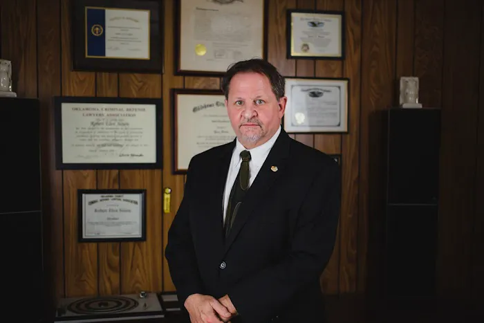 Robert Eliot Sisson P.L.L.C. Attorney at Law Picture 4